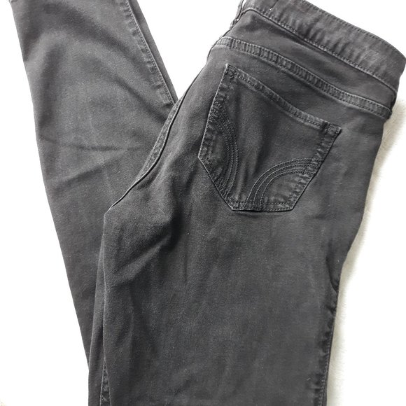 Hollister Black Skinny Jeans - Picture 2 of 8